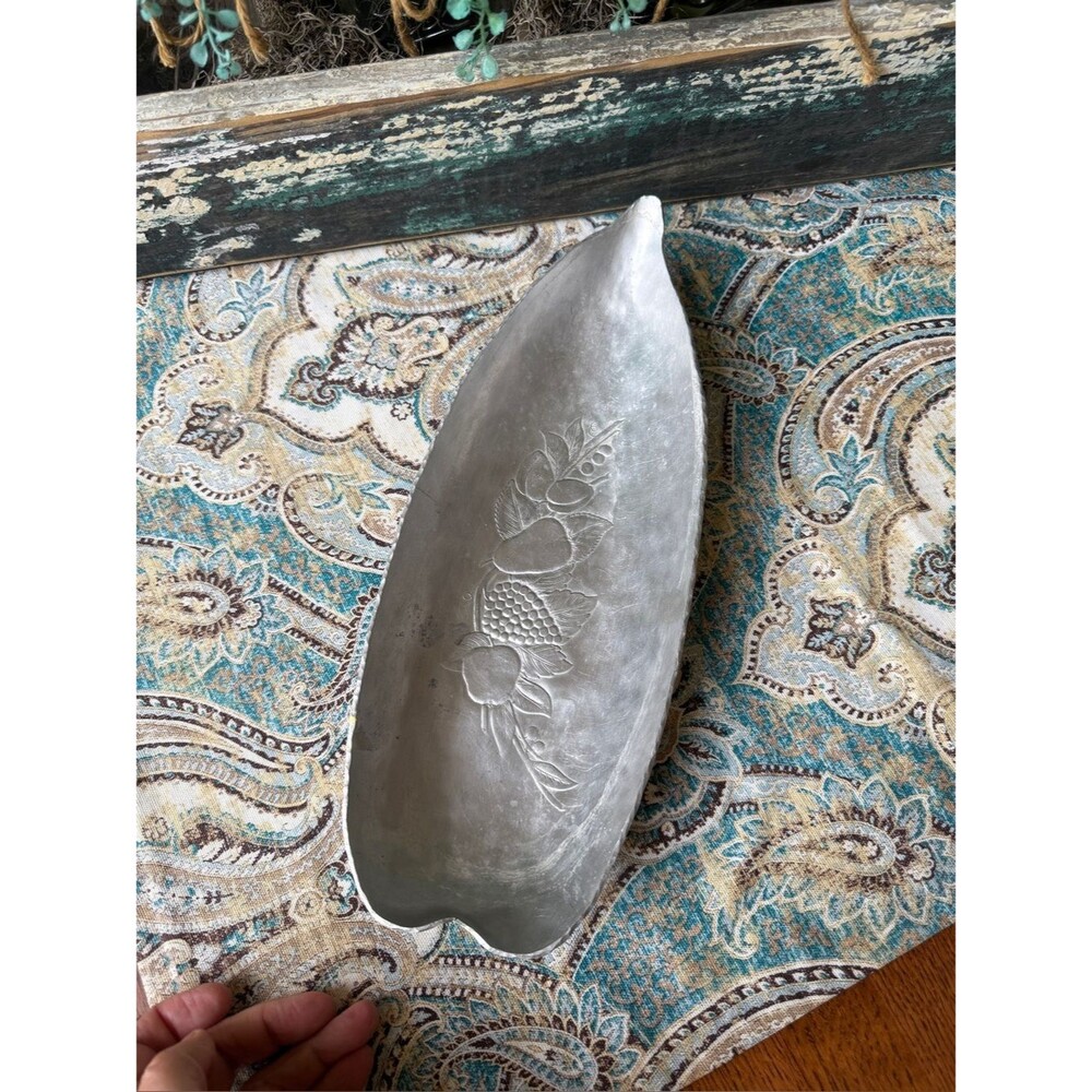Hand Forged Everlast Metal Tray Mid Century Aluminum Fruit Design 13”